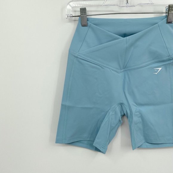 GymShark NWT Women's Iceberg Blue CROSSOVER Shorts, Size Medium or XLarge - Picture 2 of 7